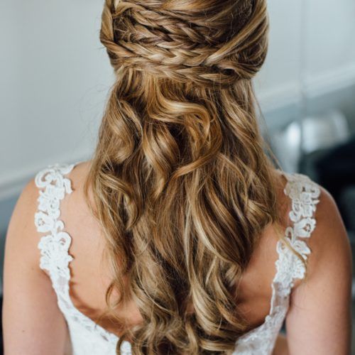 Delicate Curly Updo Hairstyles For Wedding (Photo 4 of 20)