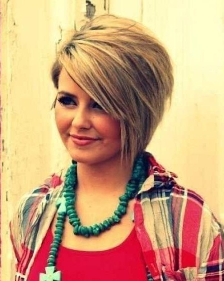 20 Inspirations Trendy Short Haircuts for Round Faces