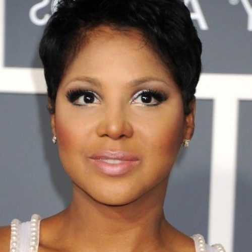 Short Hairstyles For Black Women With Oval Faces (Photo 3 of 15)