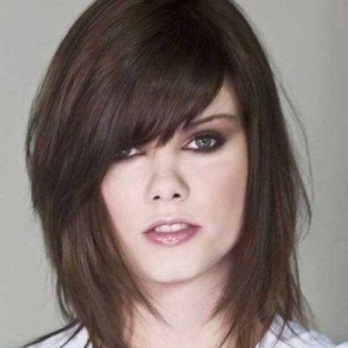 Short Hairstyles For Big Cheeks (Photo 8 of 20)