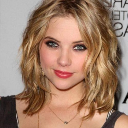Short Medium Hairstyles For Thick Hair (Photo 10 of 15)