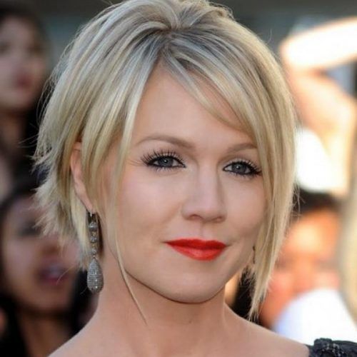 Latest Short Hairstyles For Ladies (Photo 3 of 15)