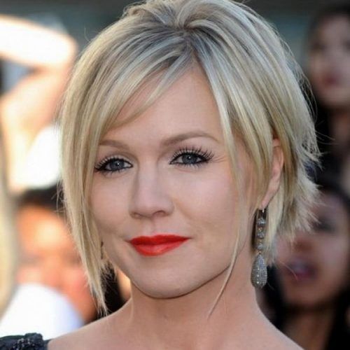 Short Hairstyles For Fine Thin Straight Hair (Photo 16 of 20)
