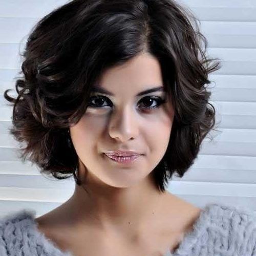 Short Hairstyles Thick Wavy Hair (Photo 15 of 15)