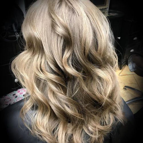 Two-Layer Razored Blonde Hairstyles (Photo 18 of 20)