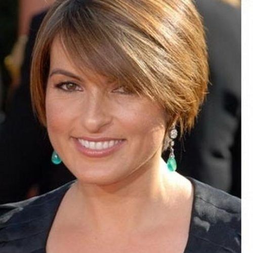 Short Hairstyles For High Foreheads (Photo 13 of 20)