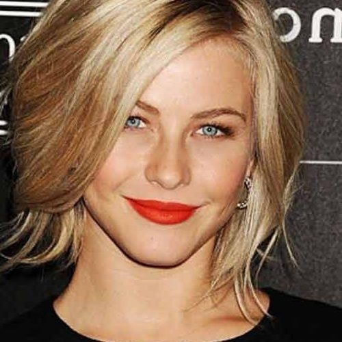 Cute Celebrity Short Haircuts (Photo 16 of 20)