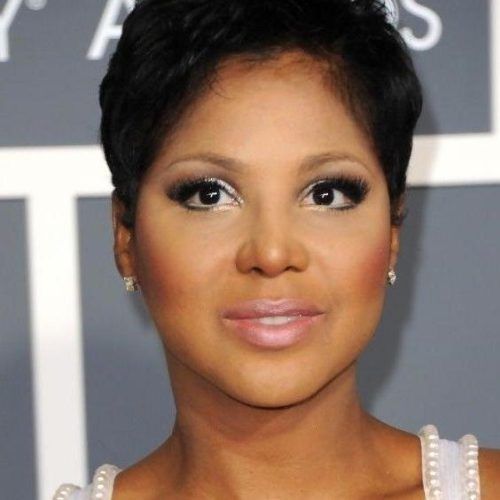 Short Haircuts For Black Women With Oval Faces (Photo 13 of 20)