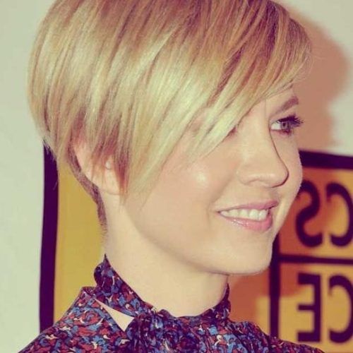 Short Haircuts With Side Fringe (Photo 6 of 20)