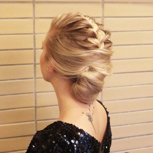 Blonde And Bubbly Hairstyles For Wedding (Photo 13 of 20)