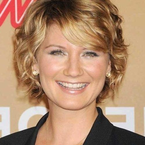 Short Hairstyles For Round Faces Curly Hair (Photo 18 of 20)