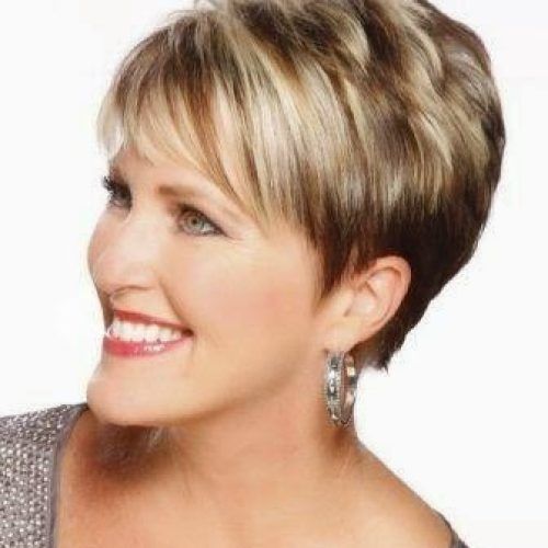 Short Hairstyle For Over 40 (Photo 4 of 15)