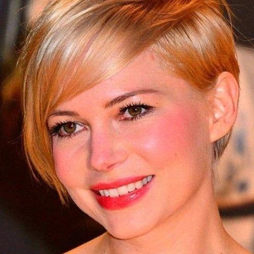 Cute Short Haircuts For Heart Shaped Faces (Photo 7 of 20)