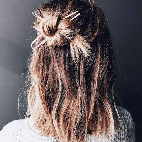 Topknot Hairstyles With Mini Braid (Photo 9 of 20)