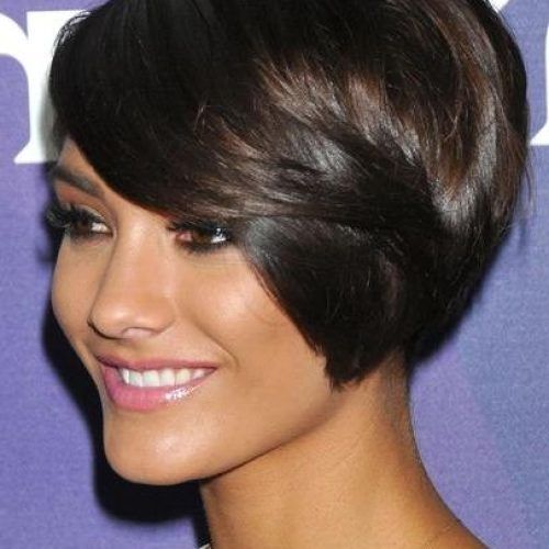Frankie Sandford Cute Feather Pixie Bob Hairstyles (Photo 7 of 15)