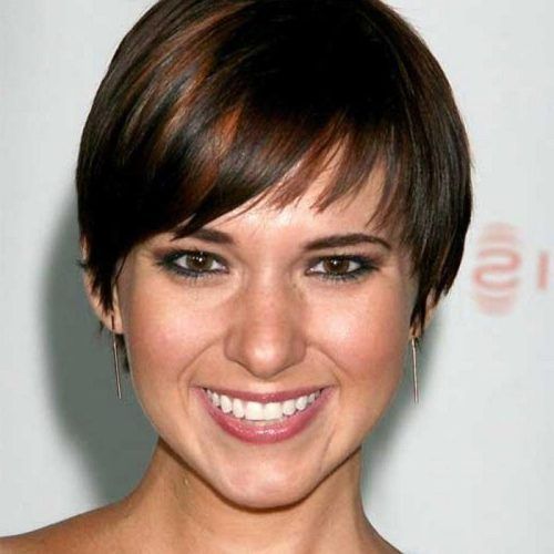 Short Hairstyles For Square Faces And Thick Hair (Photo 15 of 20)