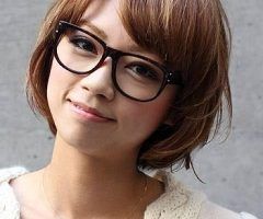 2024 Latest Short Haircuts for Girls with Glasses