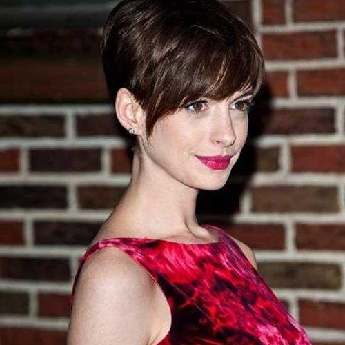 Anne Hathaway Short Hairstyles (Photo 16 of 20)