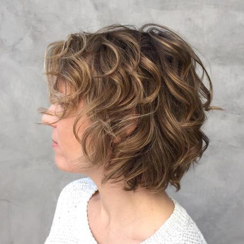 Short Wavy Haircuts With Messy Layers (Photo 6 of 20)