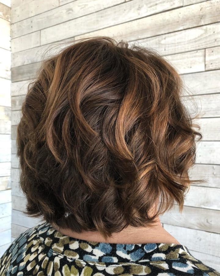 20 Ideas of Short Brown Hairstyles with Subtle Highlights