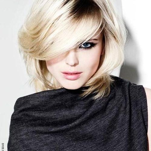 Short Hairstyles For Chubby Cheeks (Photo 11 of 15)
