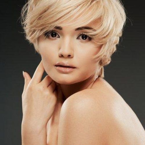 Short Hairstyles For A Square Face (Photo 3 of 20)