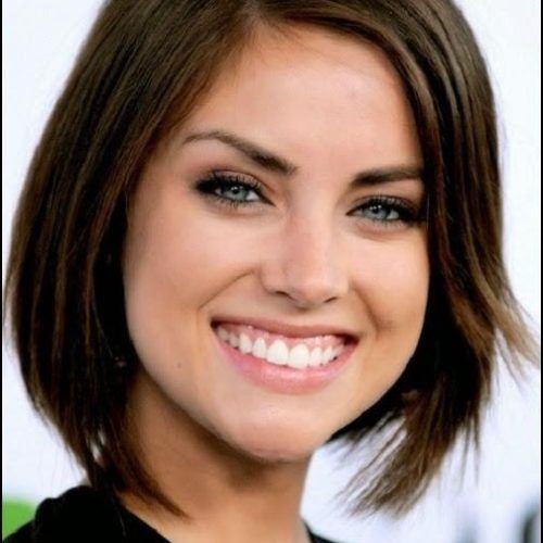 Short Hairstyles For A Square Face (Photo 19 of 20)
