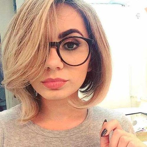 Short Haircuts For Round Faces And Glasses (Photo 9 of 20)