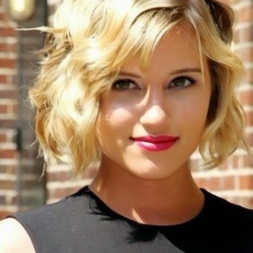 Short Wavy Hairstyles For Fine Hair (Photo 10 of 15)