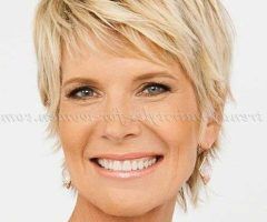 2024 Popular Best Short Haircuts for Over 50