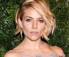 20 Inspirations Short Haircuts for Curly Fine Hair