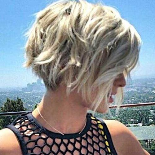 Short Wavy Hairstyles For Fine Hair (Photo 9 of 15)