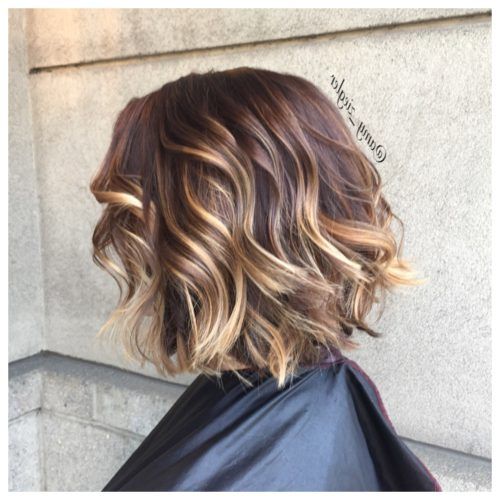 Short Textured Hairstyles With Balayage (Photo 14 of 20)