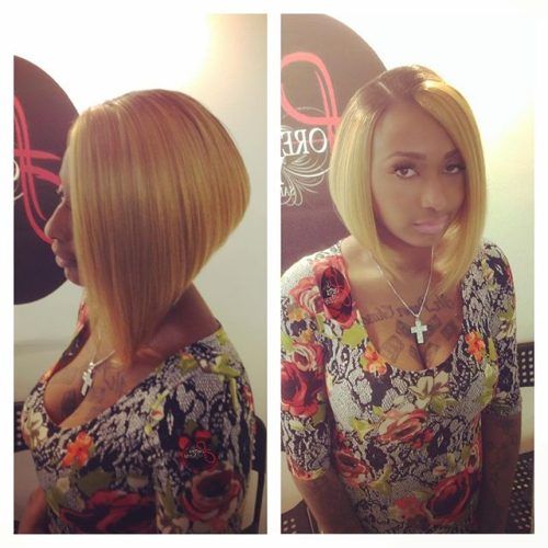Messy Bob Hairstyles With A Deep Side Part (Photo 14 of 20)