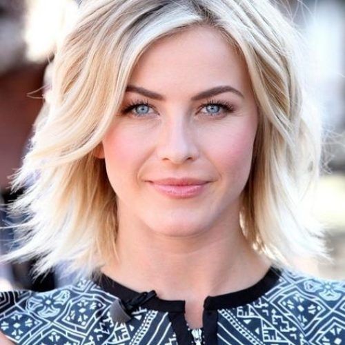 Julianne Hough Short Hairstyles (Photo 14 of 20)