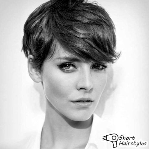 Short Hairstyles For Thick Wavy Hair 2015 (Photo 13 of 15)