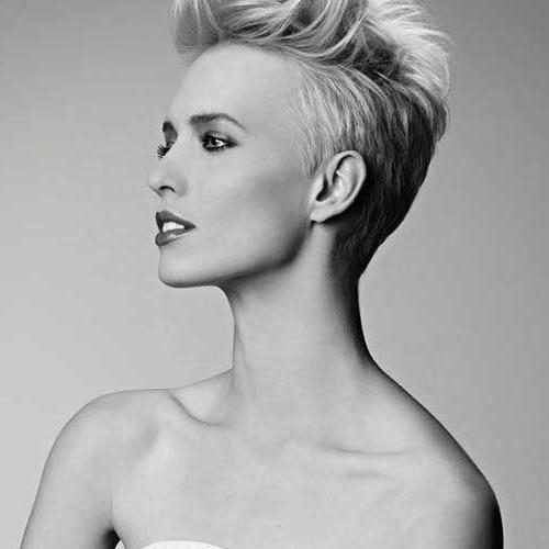 Funky Pixie Haircuts (Photo 18 of 20)