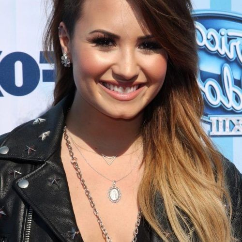 Demi Lovato Long Hairstyles (Photo 12 of 15)