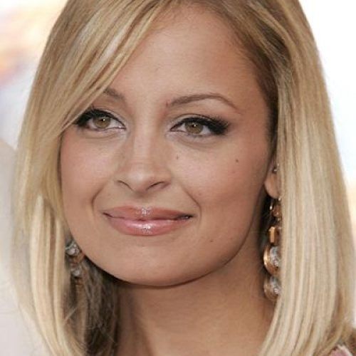 Nicole Richie Shoulder Length Bob Hairstyles (Photo 5 of 15)