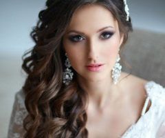 15 Photos Wedding Hairstyles to the Side with Curls