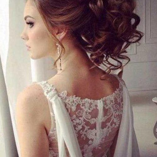 Curly Long Hairstyles For Prom (Photo 11 of 15)