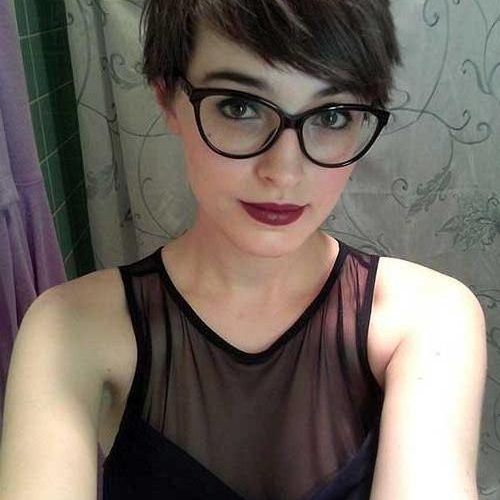 Pixie Haircuts With Glasses (Photo 20 of 20)