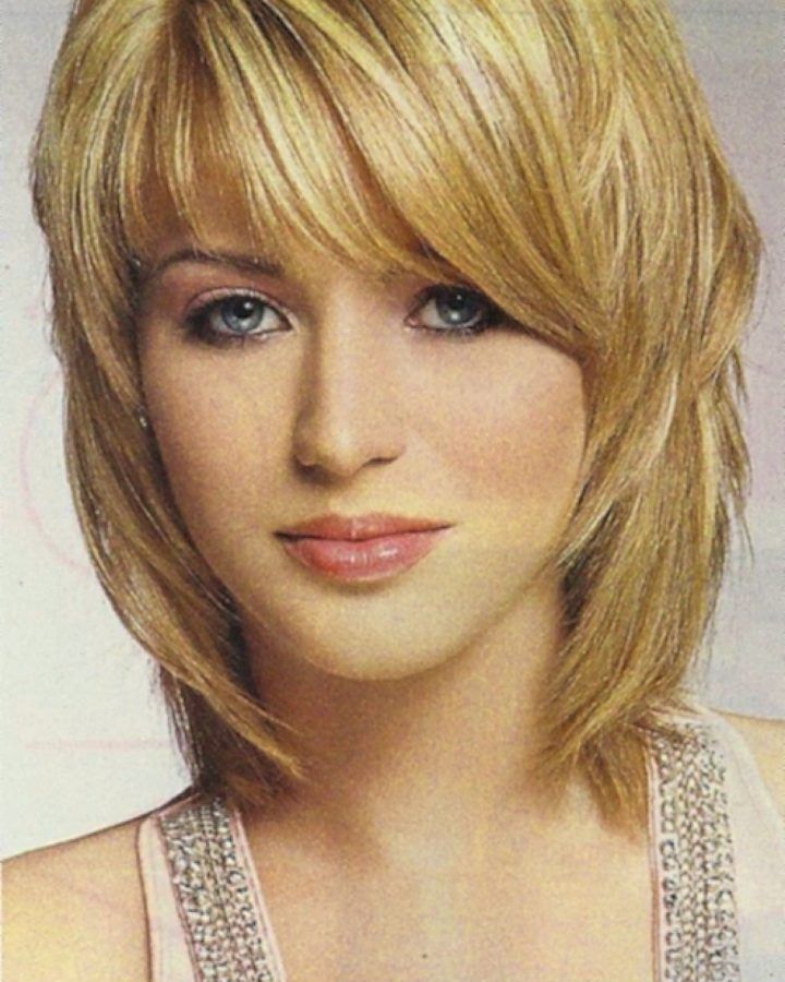 2024 Popular Shaggy Hairstyles for Fine Hair Over 50