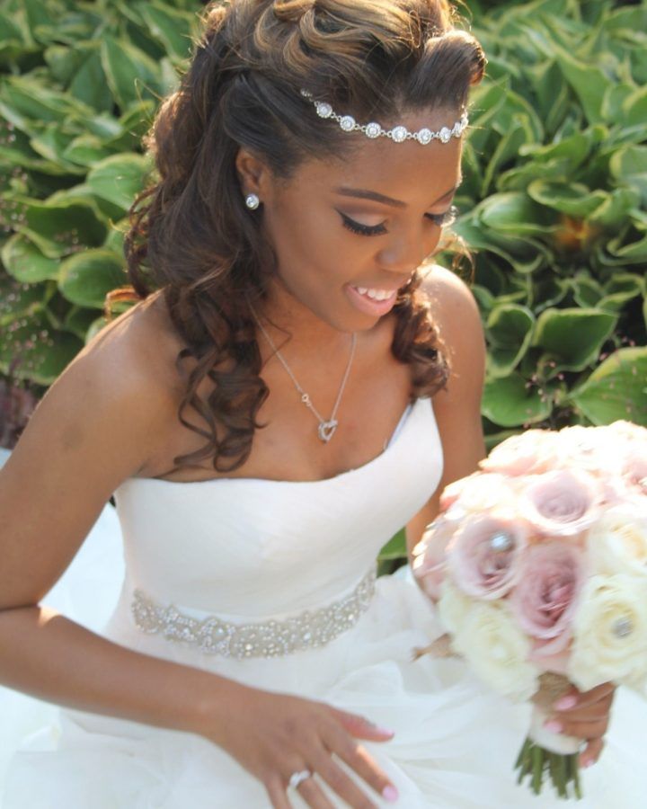 15 Ideas of Short Wedding Hairstyles for Black Bridesmaids