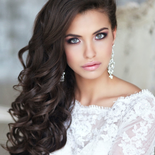 Wedding Hairstyles For Long Wavy Hair (Photo 13 of 15)