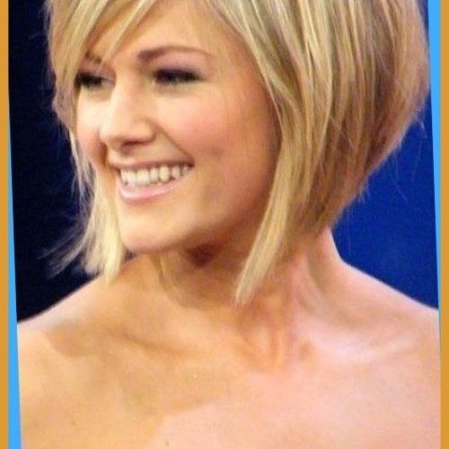 Graduated Bob Hairstyles With Face-Framing Layers (Photo 4 of 20)