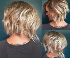 20 Best Short Asymmetric Bob Hairstyles with Textured Curls