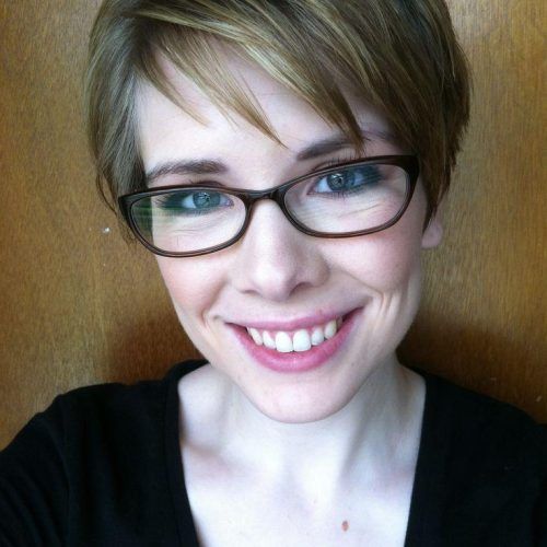 Pixie Haircuts With Glasses (Photo 4 of 20)