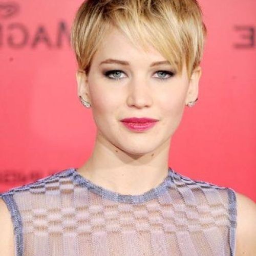 Short Haircuts To Look Younger (Photo 15 of 20)
