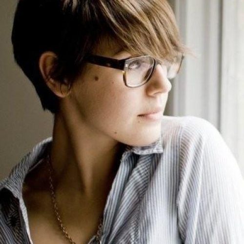 Short Haircuts For Women Who Wear Glasses (Photo 18 of 20)